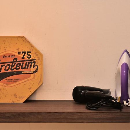 קוטה קינבלו H&F Homestay The Two Owls Nest Aeropod Sovo Studio Room - 2 Queen Bed - Near Airport - Free Parking מראה חיצוני תמונה